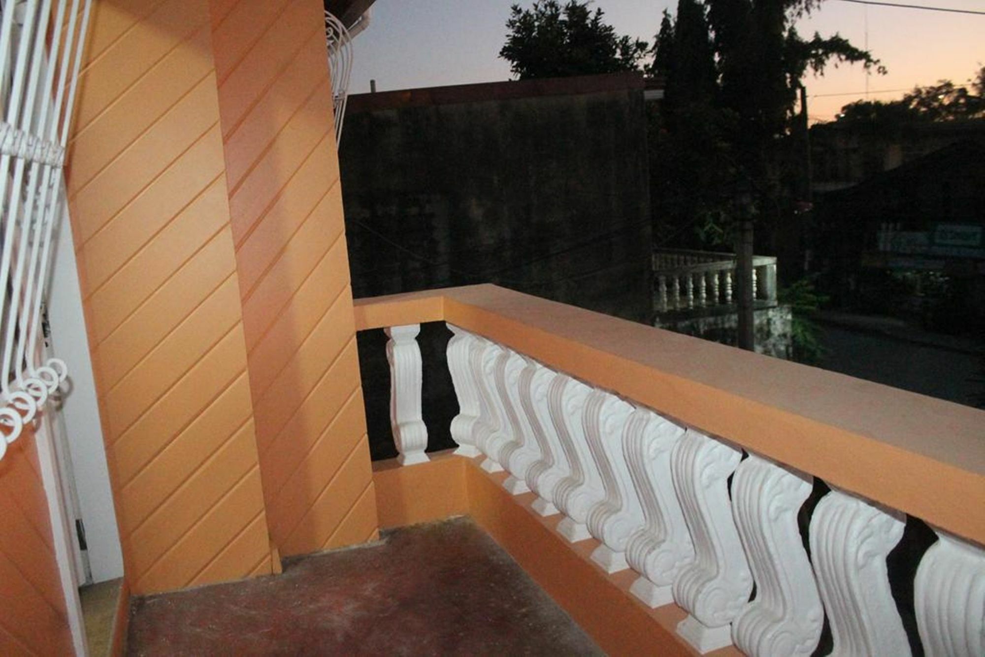 Francesca'S Inn Tagbilaran City Exterior photo